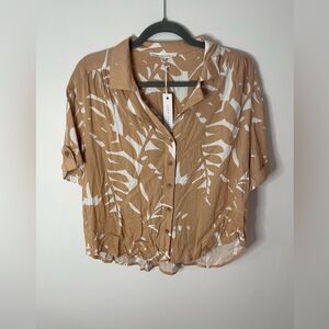 Jane + Delancey women's v-neck button up roll tab short sleeve top new size M